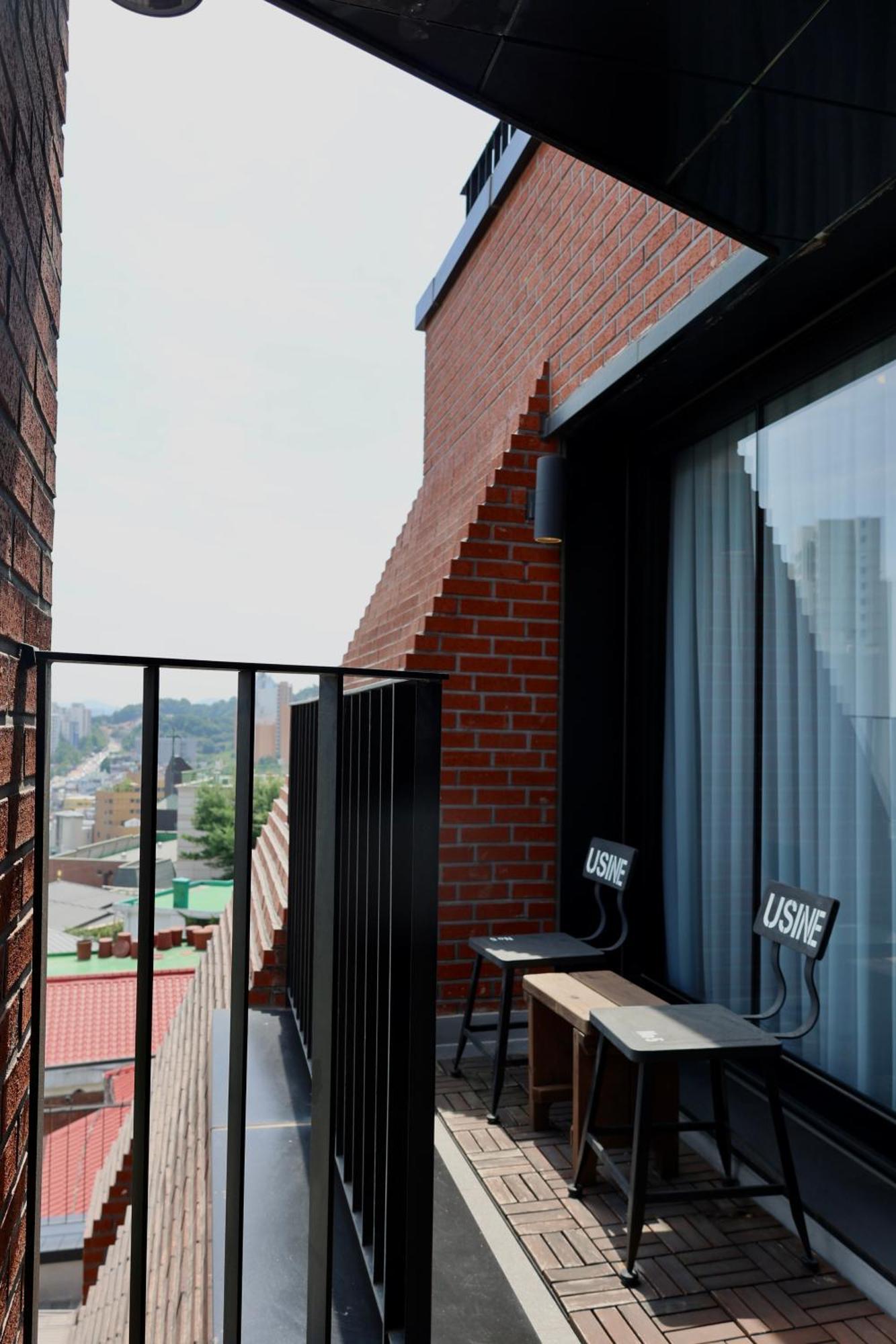 Space In Blackstone Seoul Bilik gambar
